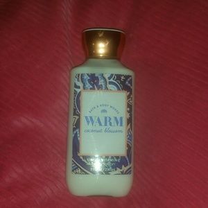 Warm coconut blossom